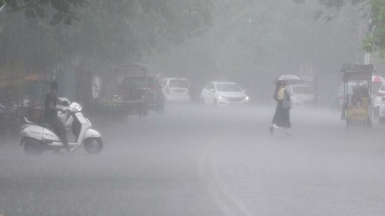 Rains Update: 22 राज्यों में तीन दिन भारी बारिश का अलर्ट, गंगा-यमुना समेत कई नदियां खतरे के निशान के ऊपर