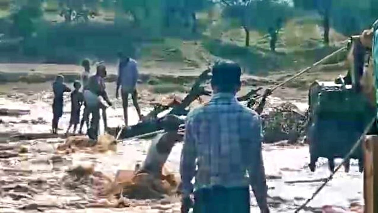 Karanpur-Bhakula Nala in spate due to heavy rains in Karauli