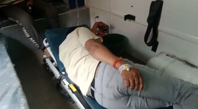 Bihar: Liquor mafia attacked excise department in Nawada, jawan injured along with officer