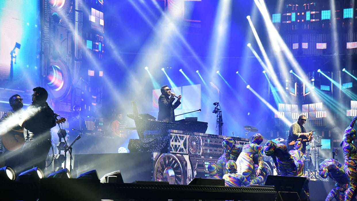 singer a r rahman live concert pune police stopped midway for this reaseon