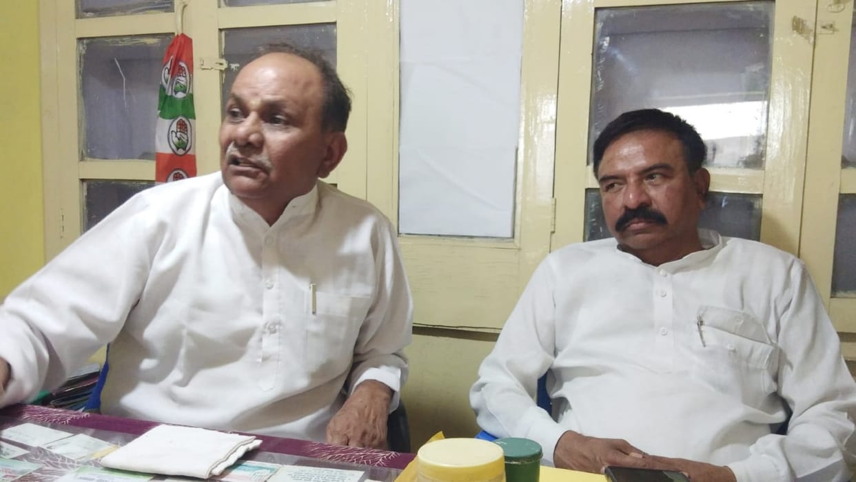 Former district president Sriprakash Sharma taunted on Scindia over Congress factionalism in Shivpuri