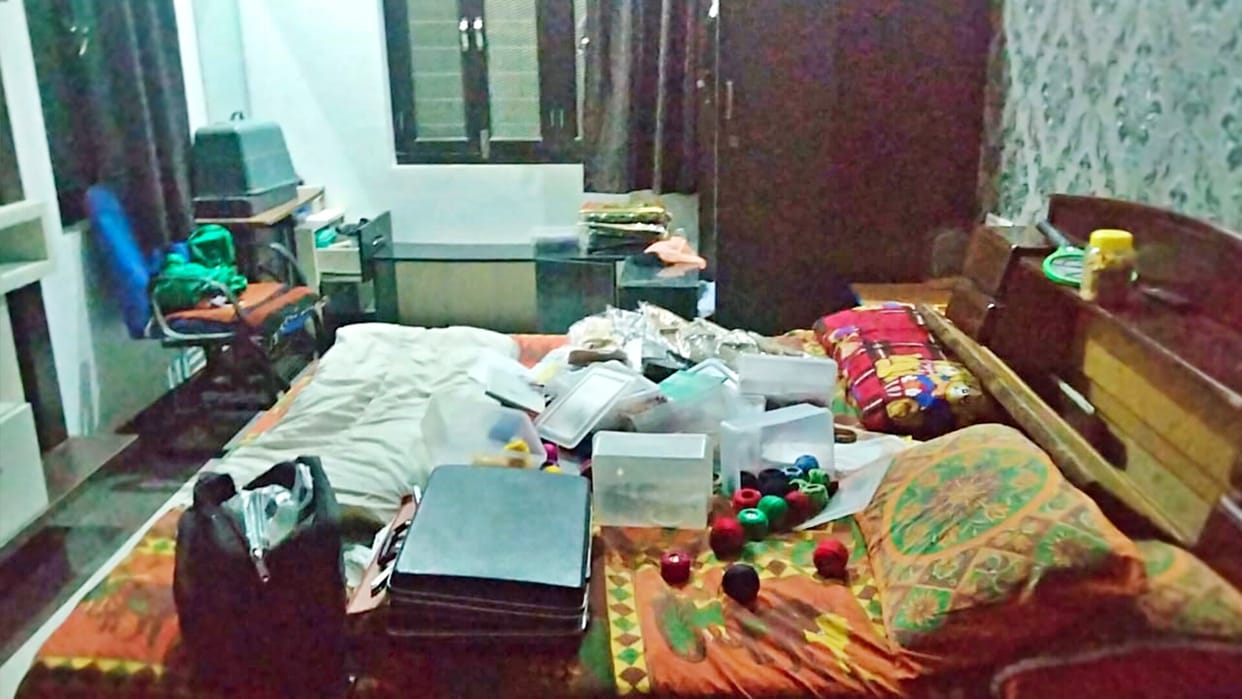Thieves took away cash and jewelry from an empty house in Pratapnagar, Udaipur