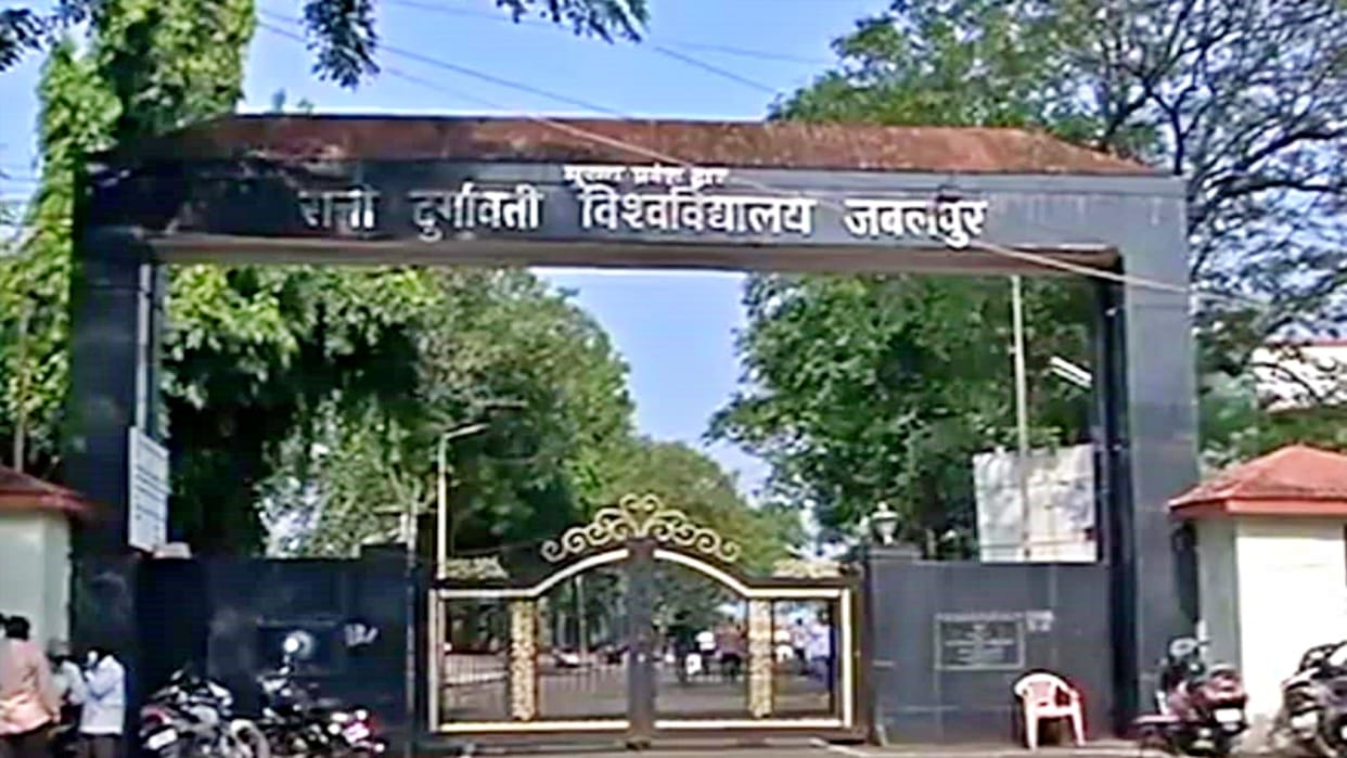 Jabalpur Appointments in Vishwavidyalaya should be done through PSC court friend presented application