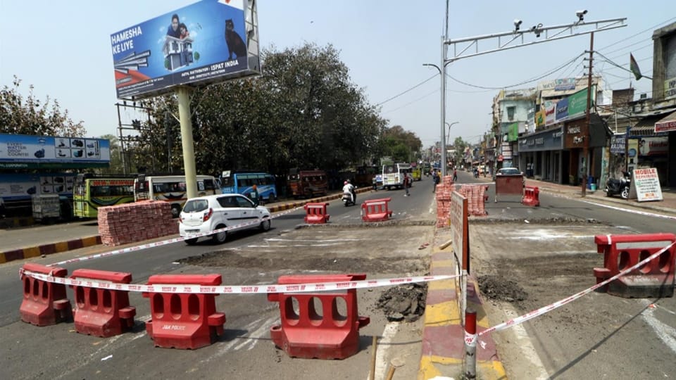 Canal road broke, fourth time, lack of coordination