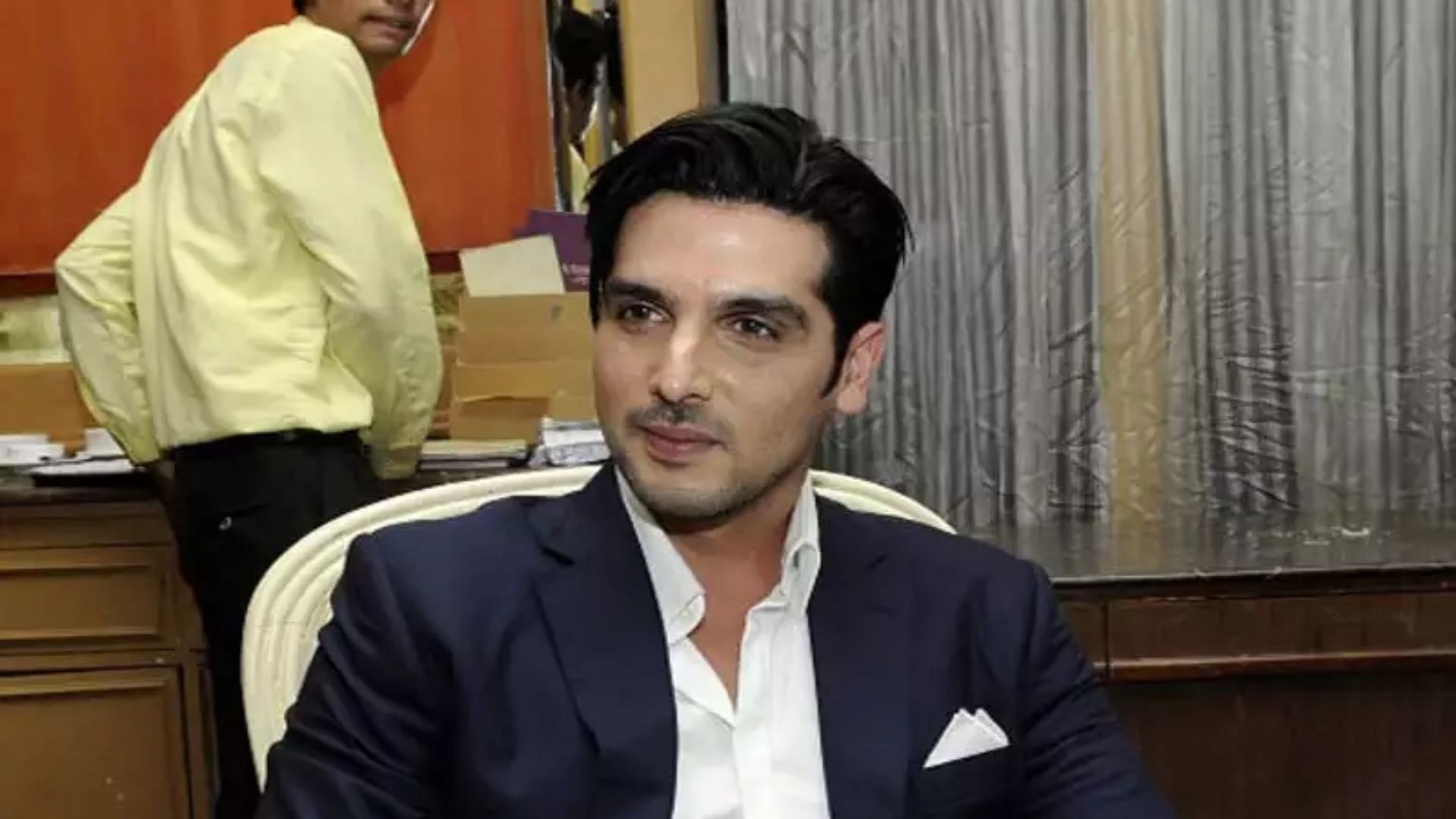 Zayed Khan Shared Stories Of Film Main Hoon Na Actor Said Farah Khan ...