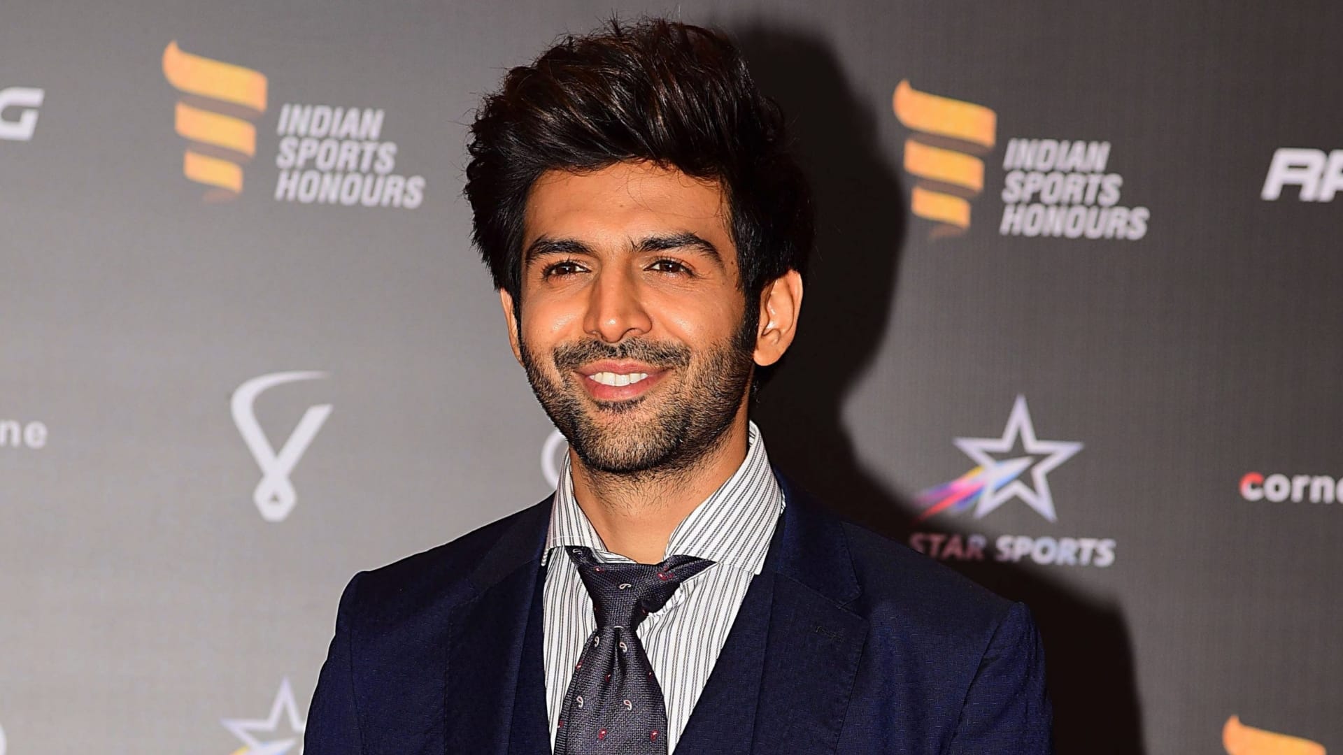 Bollywood Actor Kartik Aaryan takes break from Kabir Khan Film Chandu Champion Deets Inside