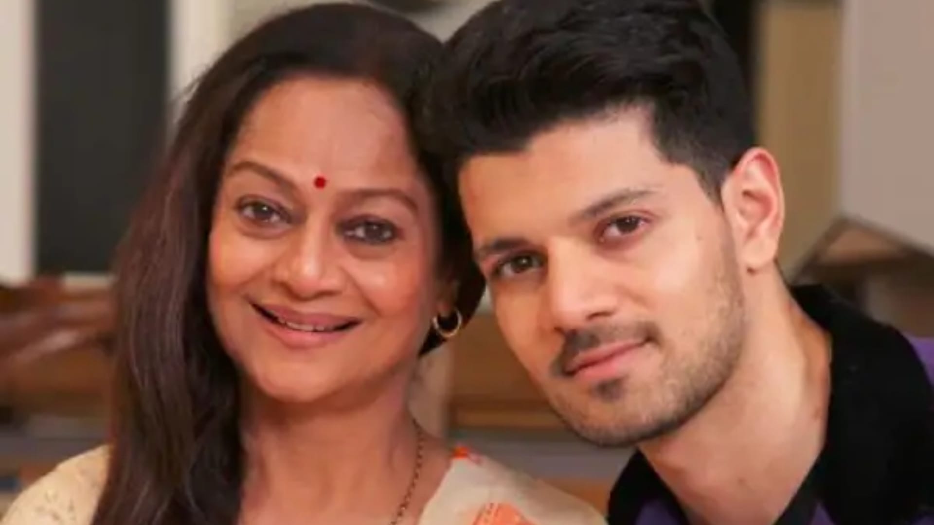 Zarina Wahab Talk About Son Suraj Pancholi Said After So Long I saw Smile On His Face