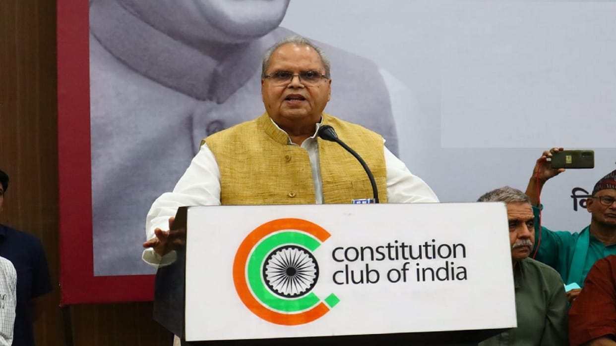 on birth centenary celebrations of Madhu Limaye, satyapal malik once again attacked on BJP