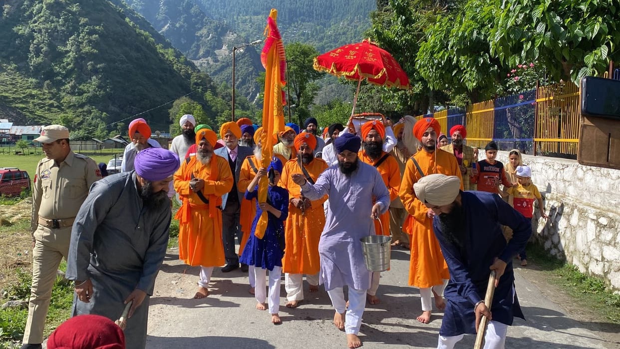 Sikh Gurudwara dedicated to Guru Teg Bahadur thrown open to public after 75 years at LoC Teetwal Kashmir