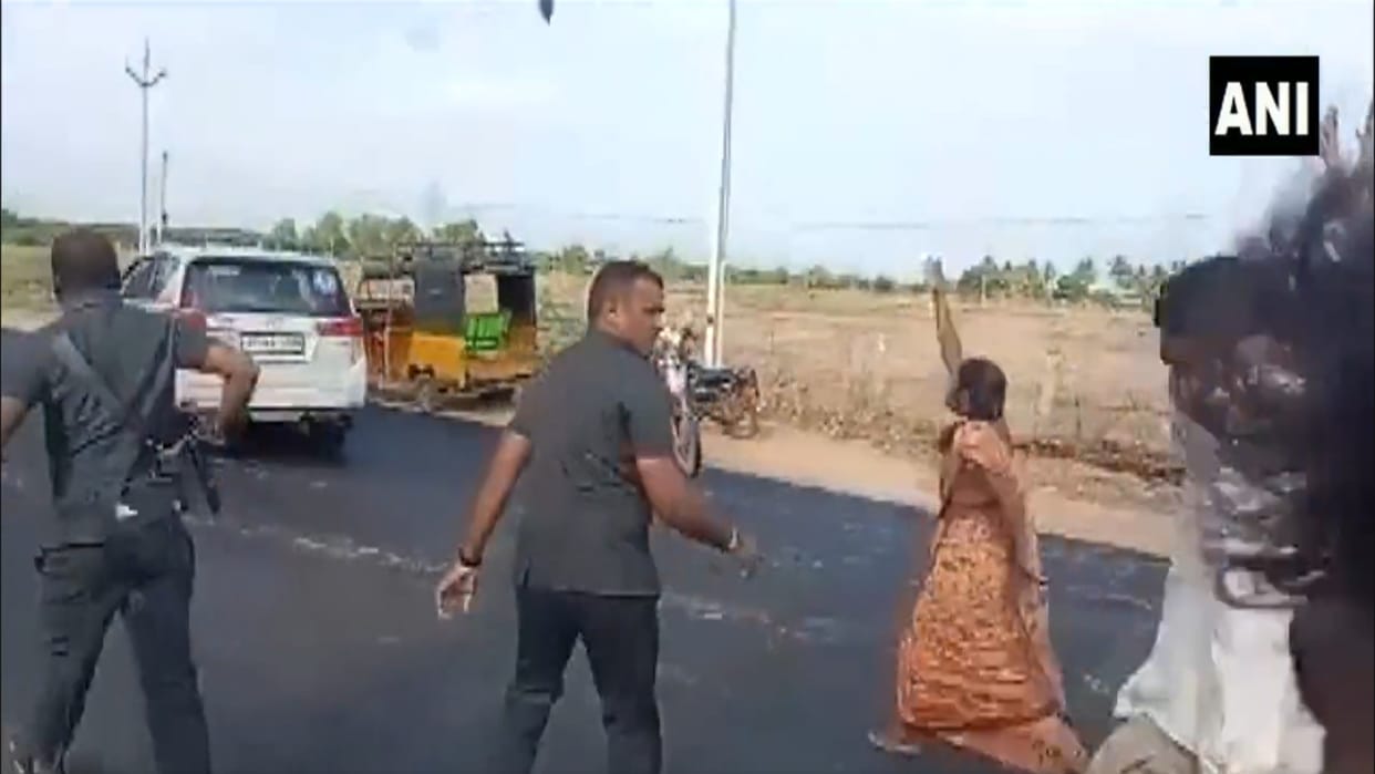 Andhra Pradesh Villagers prevented former minister and YSRCP MLA Sankara Narayana to enter village