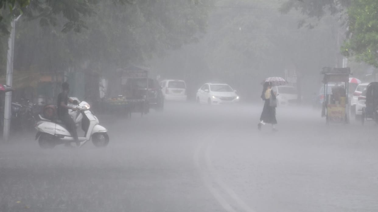 jharkhand weather heavy rain lightning killed eight in various accidents