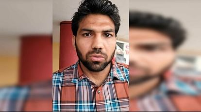 अंतरराष्ट्रीय मुक्केबाज मनोज कुमार बोले: पदक मिलने पर सभी देते साथ, संघर्ष में सरकार थामे हाथ तो बनेगी बात Gold medalist and international boxer Manoj Kumar in Gorakhpur