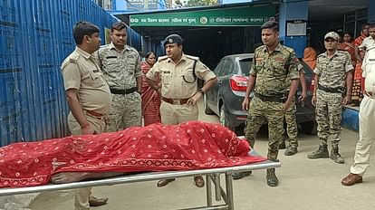 Mob Lynching in Bihar : राजद नेता को गोली मारने की सजा; पुलिस निशानदेही करती रही और आरोपी मार डाला गया बिहार में मॉब लिंचिंग: भीड़ ने युवक को पीट-पीट कर मार डाला, पूर्व मुखिया को गोली मार कर भाग रहा था बेगूसराय क्राइम