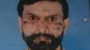 Varanasi Accident: तेज रफ्तार ट्रैक्टर ने ऑटो चालक को मारी टक्कर, BHU ट्रामा सेंटर में इलाज के दौरान मौत Varanasi Accident: Speeding tractor hit auto driver, died during treatment at BHU Trauma Center
