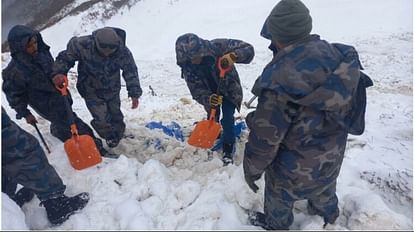 Nepal: Five trapped in avalanche in Darchula, rescue operation underway