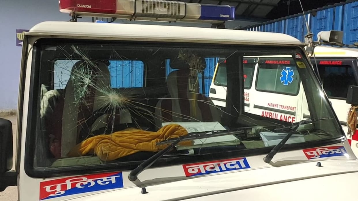 Bihar News; Police team attacked in Nawada, had gone to arrest the kidnapping accused, stone pelted