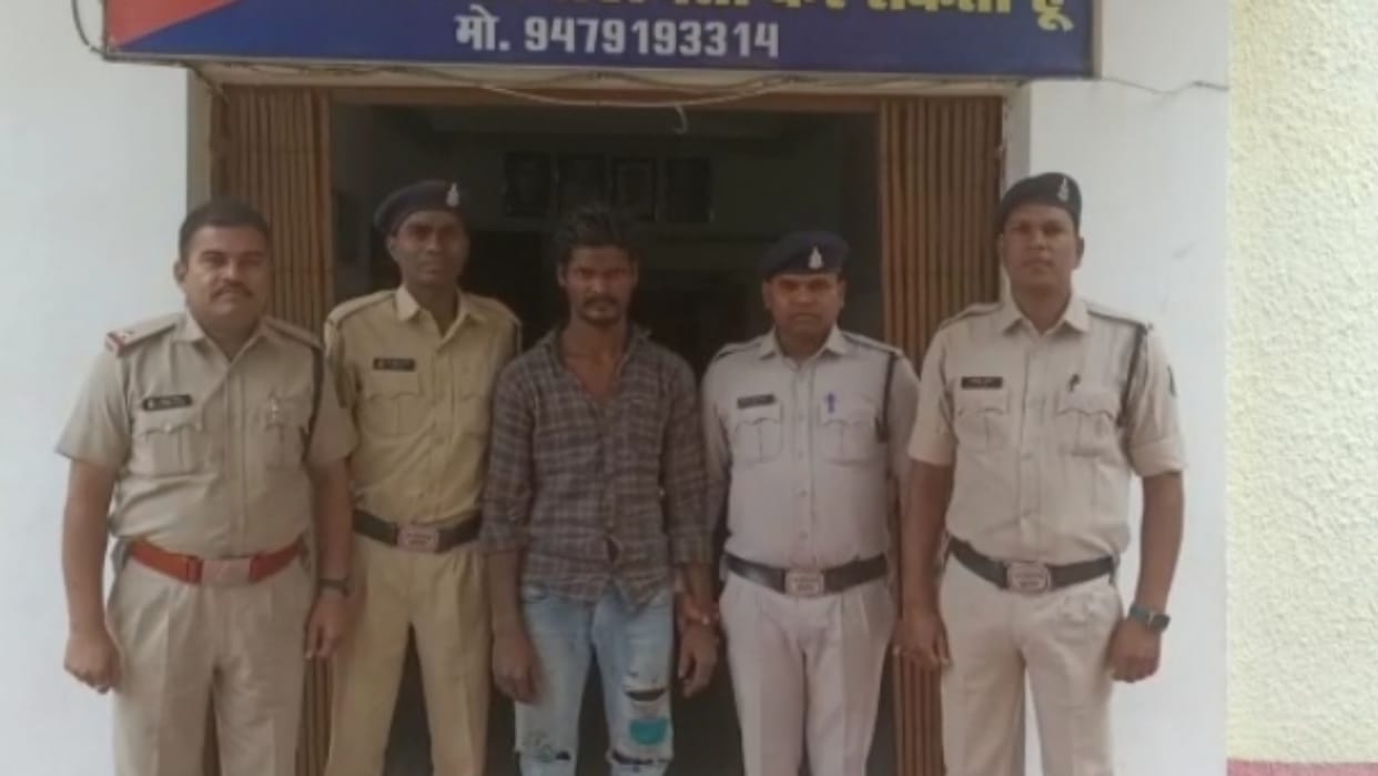 chhattisgarh neighbor young man misdeed minor girl in korba