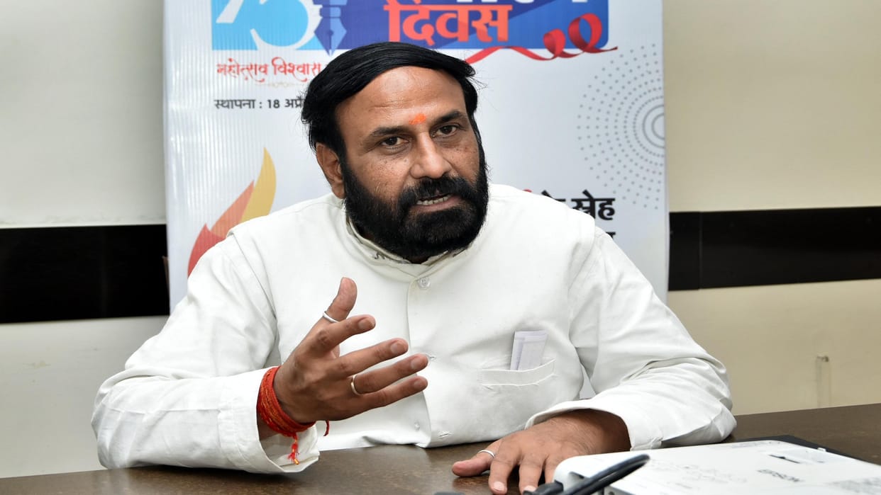 Mayor candidate Dr. Neeraj said: Free coaching for the contestants, there will be cleanliness for three hours