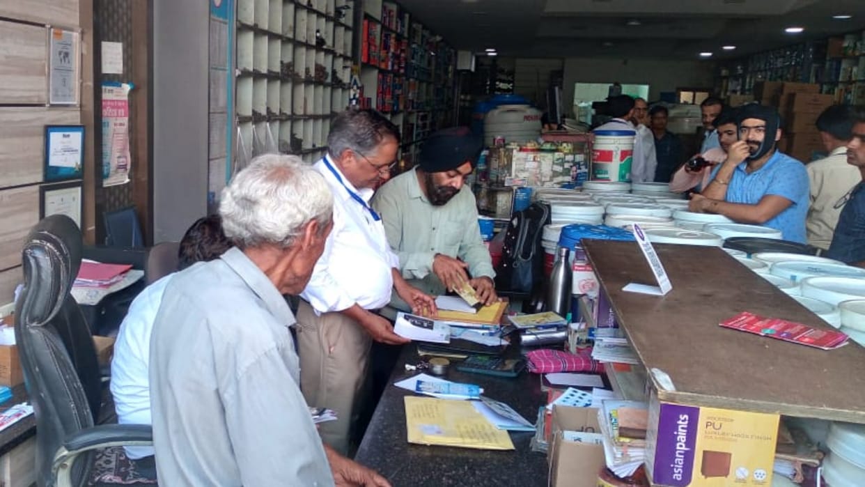 Damoh News Anti vision Satna GST team raid in Damoh