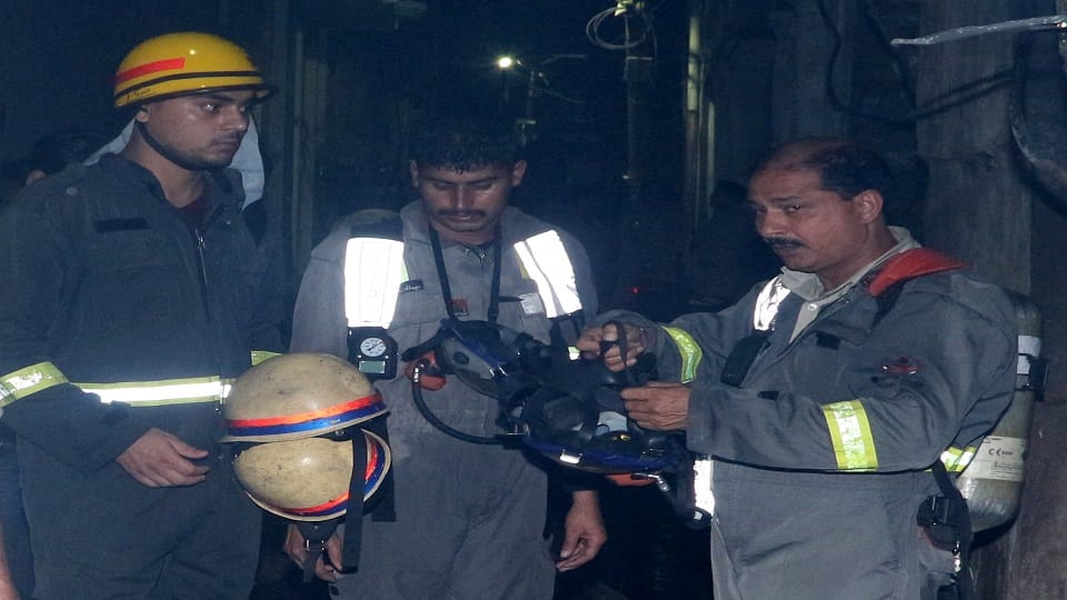 Fire broke out in the hardware factory running at home