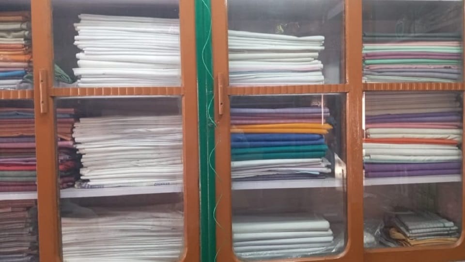 20 percent discount for 108 days in khadi bhandars in Dharamshala