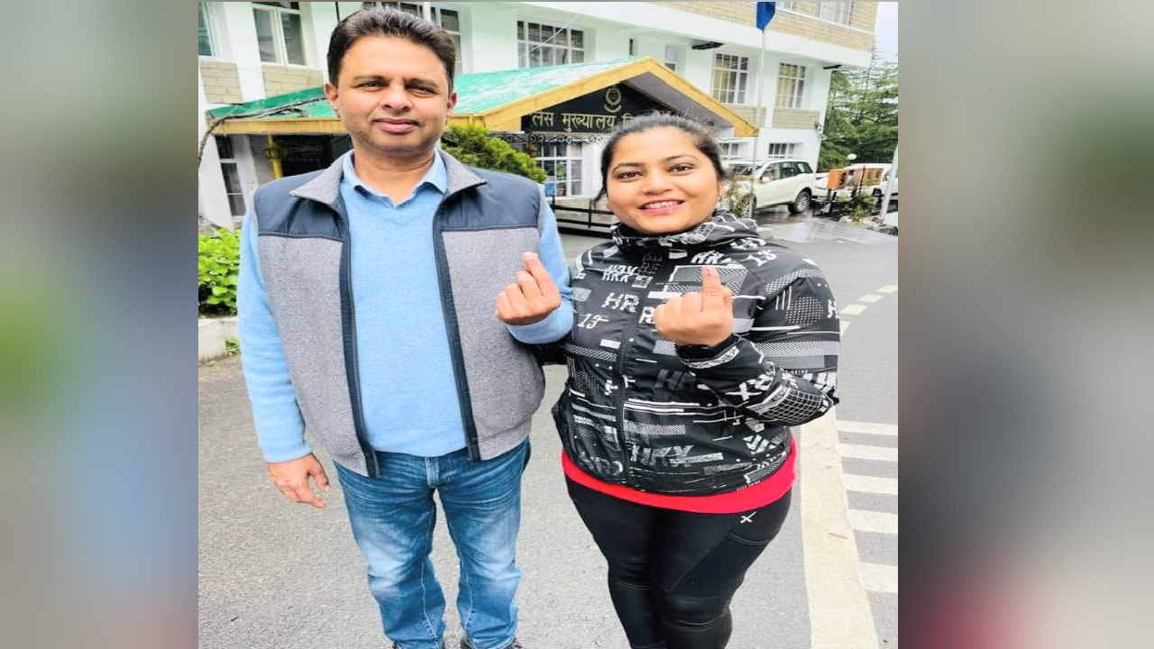 MC Shimla Election latest update: Enthusiasm for voting from youth to elders, see photos