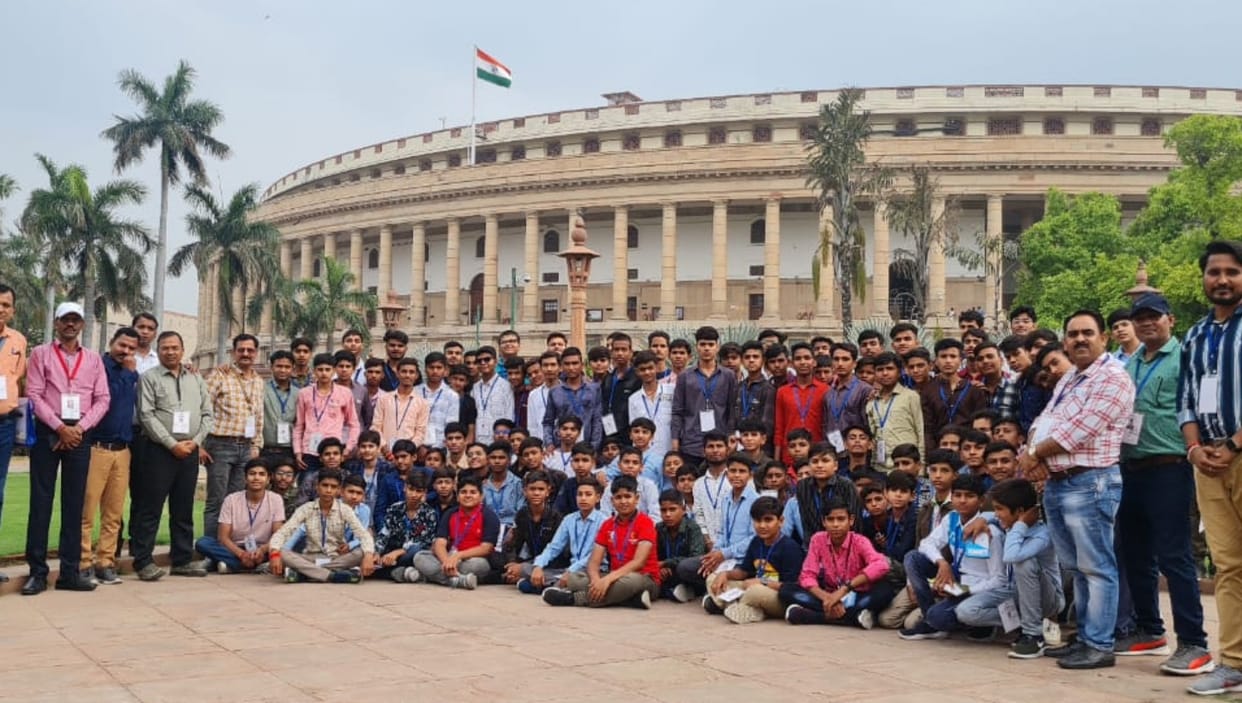 second winning team of the samajh sansad Competition visited Parliament