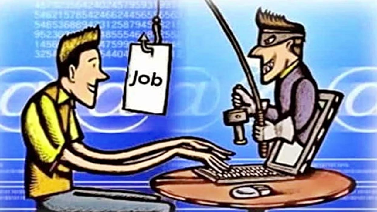 Ujjain Messages came through Telegram WhatsApp cheating with 150 people in name of sharing likes