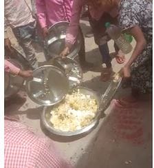 Video of throwing mid day meal food viral, children are throwing food in dustbin, what is the matter?