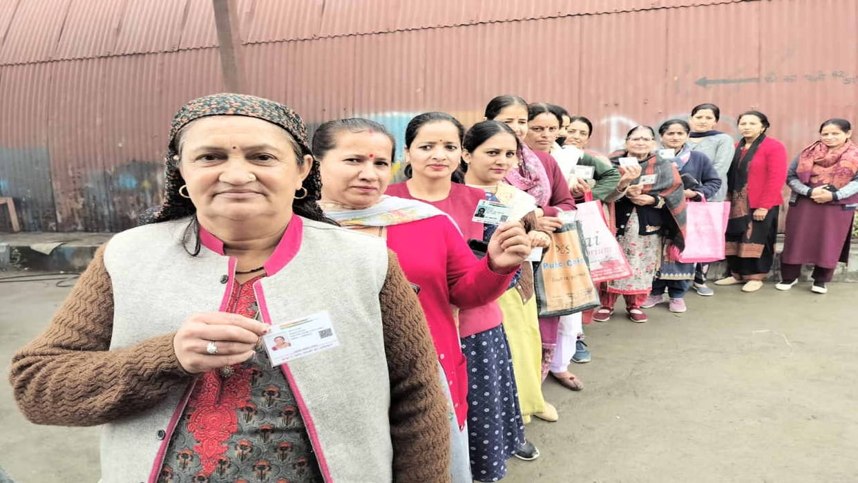 MC Shimla Election latest update: Enthusiasm for voting from youth to elders, see photos