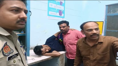 UP Nikay Chunav 2023 Firing on candidate supporters for not withdrawing form in Faridpur, Bareilly