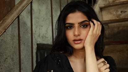 Bhagyashree daughter Avantika Dasani makes her debut in Bollywood with film U Shape ki Gully