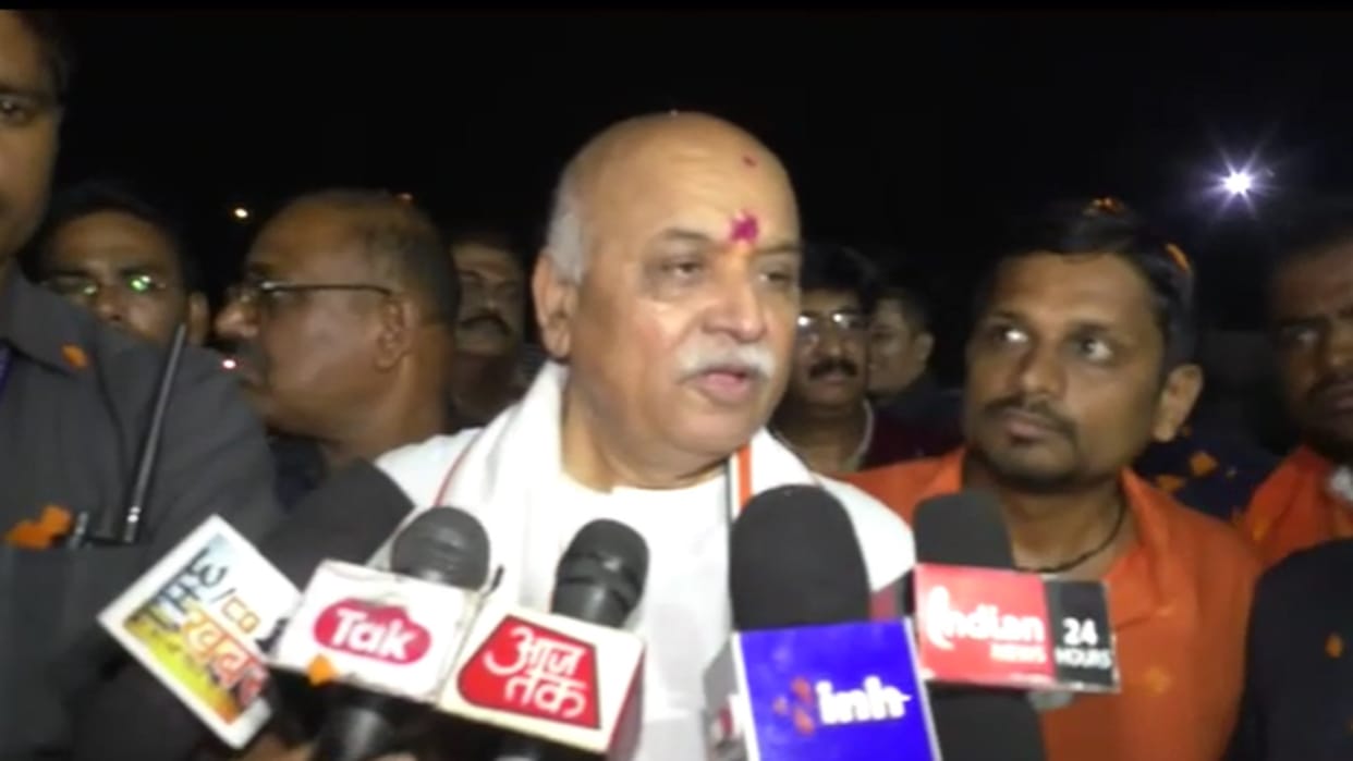 Praveen Togadia on Bajrang Dal Ban And Congress Manifesto In Bhilai