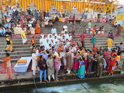 Ganga Pushkar Kumbh Over 11 lakh devotees performed rituals in 12 days in varanasi