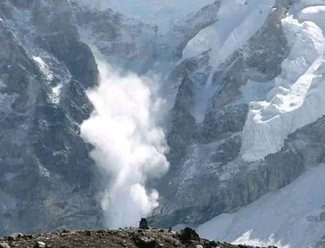 Pithoragarh News: avalanche in nepal Darchula five people missing
