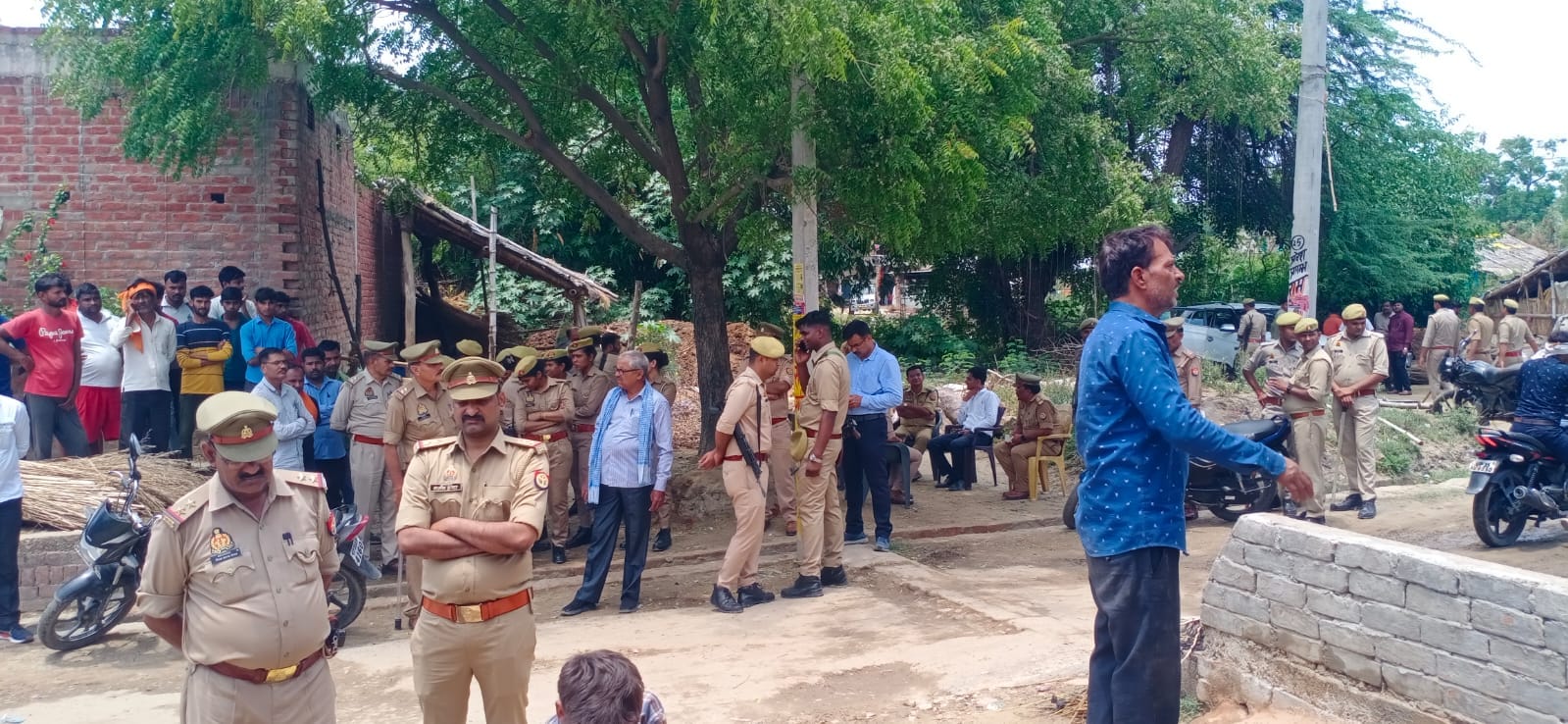 Unnao self immolation case, Officers sweat in the funeral, mourning lasted for 21 hours, these five demands we