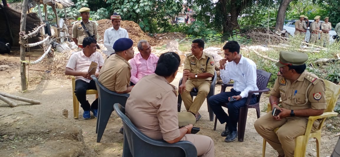 Unnao self immolation case, Officers sweat in the funeral, mourning lasted for 21 hours, these five demands we