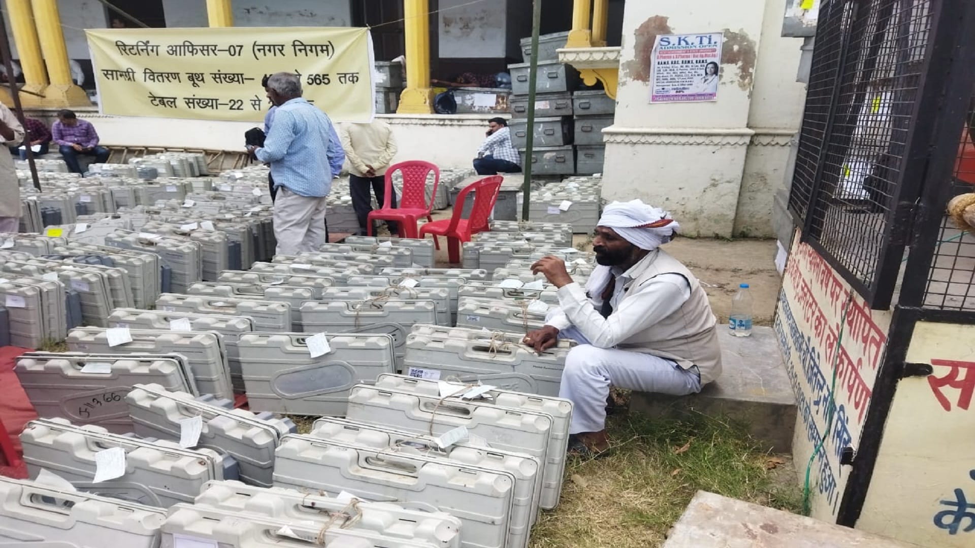 Municipal elections 2023: Polling parties leave for the polling place, votes will be cast on May 4
