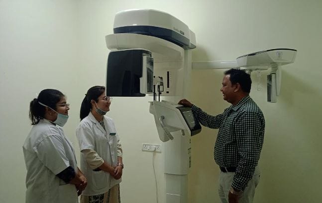 3D scanning of jaws will be done in BHU's Dental Institute, this is the specialty of the machine