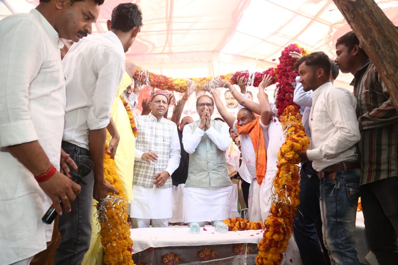 MP News: Brick will be taken door-to-door for Salkanpur Devilok, CM Shivraj appeals