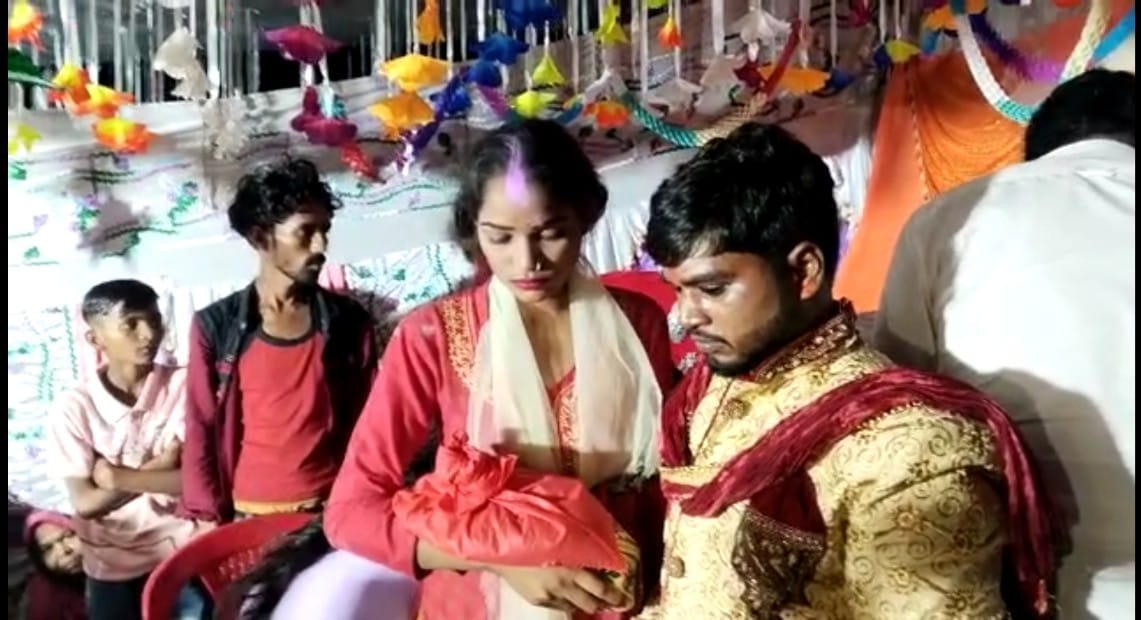 sister in law sali and brother in law jija convertes as wife and husband in marriage of elder sister in bihar