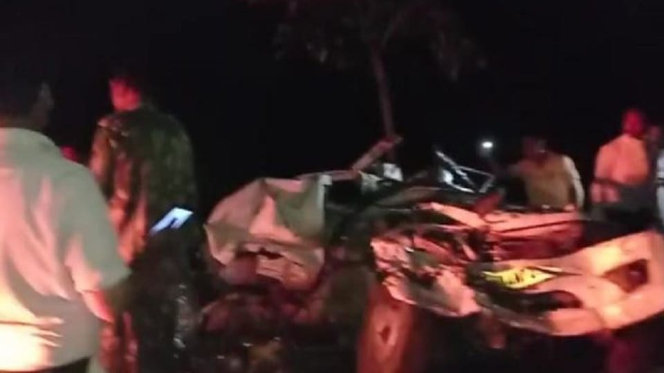 Horrific road accident in Balod of Chhattisgarh district, 10 people died