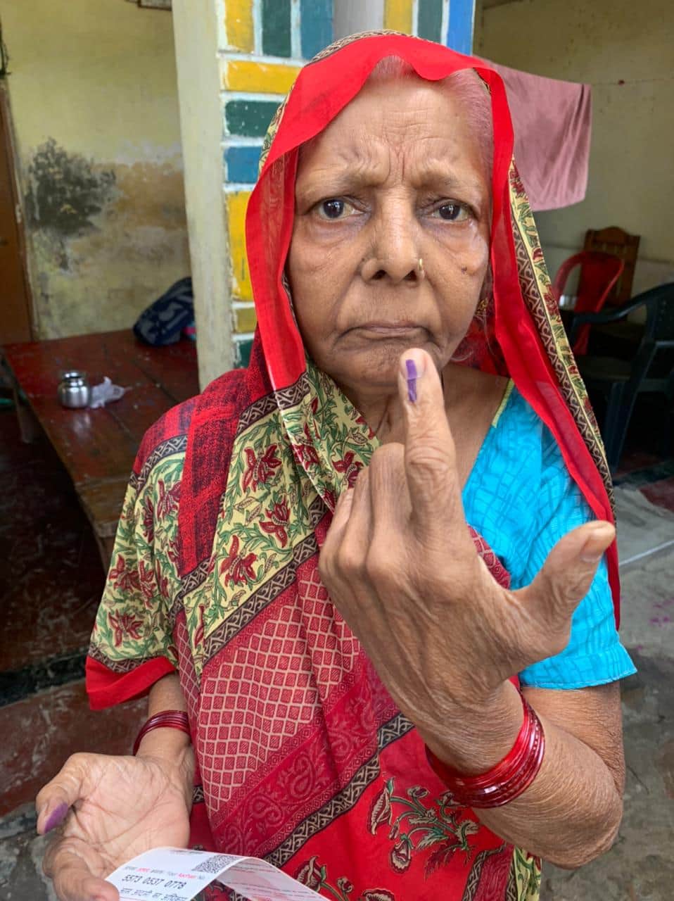 Nikay Chunav Photos This disabled girl told how important it is to vote, see the pictures of voting