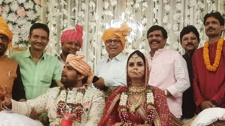 Uttarakhand:शाही अंदाज में हुई बाहुबली आनंद मोहन के बेटे की शादी, दिग्गजों  की मौजूदगी बनी चर्चा, तस्वीरें - Bihar Bahubali Anand Mohan Son Chetan Anand  Got Married In Royal ...