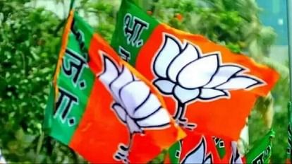 UP Nikay Chunav 2023: हार पर गुस्सा, भाजपा प्रत्याशी बोले- मुझे अपनों ने ही हराया, टिकट दिया क्यों, जब... UP Nikay Chunav 2023 Angry over defeat BJP candidate said partymen defeated us why did we give ticket