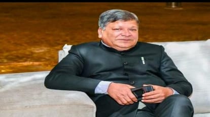 UP Nikay Chunav 2023: PCS Virendra Kumar Mittal Dies Due to Cardiac Arrest in Mainpuri News in Hindi