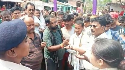 Sitamarhi:14 साल के छात्र की पीट-पीट कर हत्या, शादी समारोह में हुआ था विवाद,  मारने के बाद दरवाजे पर फेंका शव - Sitamarhi 14-year-old Student Was Beaten  To Death There Was A