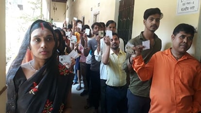 UP Nikay Chunav: वाराणसी में गंगापुर नगर पंचायत ने कायम रखा रिकॉर्ड, 78.54 फीसदी हुआ मतदान UP Nikay Chunav 2023 Gangapur Nagar Panchayat in Varanasi maintained polling percentage record