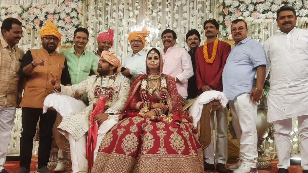 Bihar Bahubali Anand Mohan son Chetan Anand got married in royal style in Dehradun Uttarakhand news in hindi