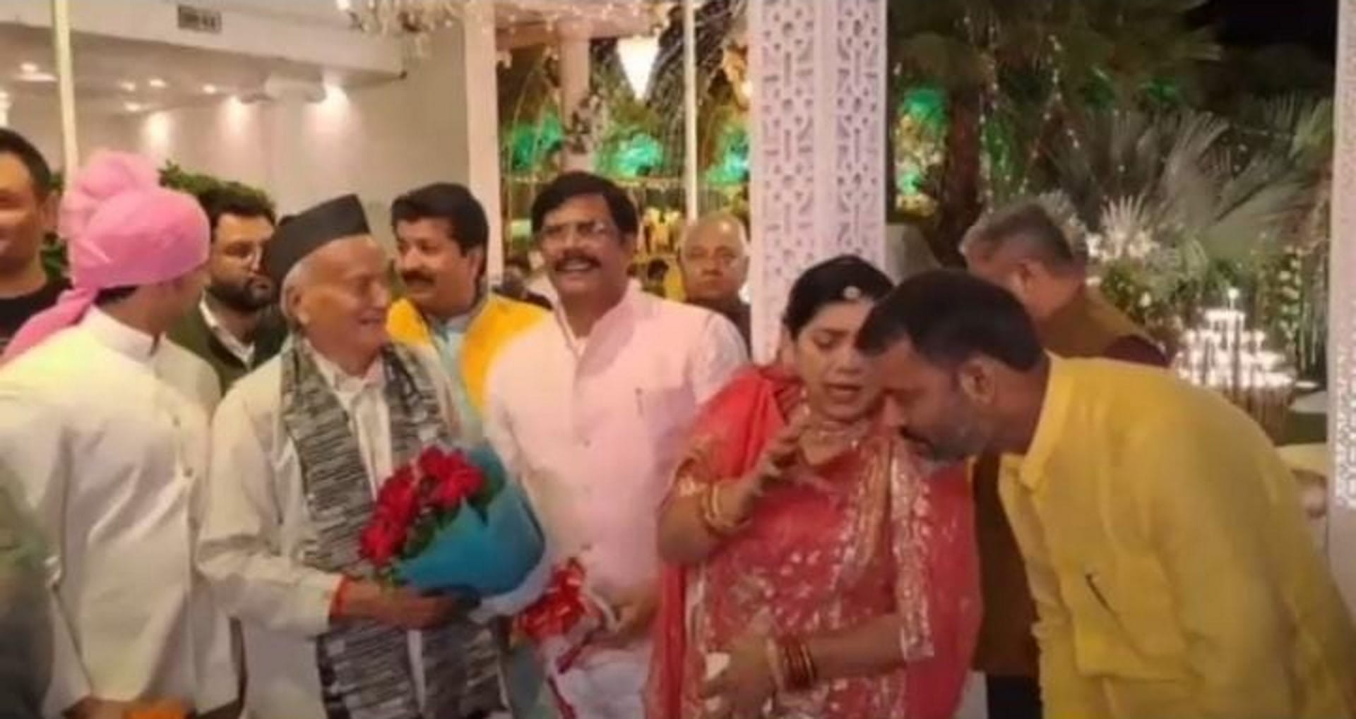 Bihar Bahubali Anand Mohan son Chetan Anand got married in royal style in Dehradun Uttarakhand news in hindi